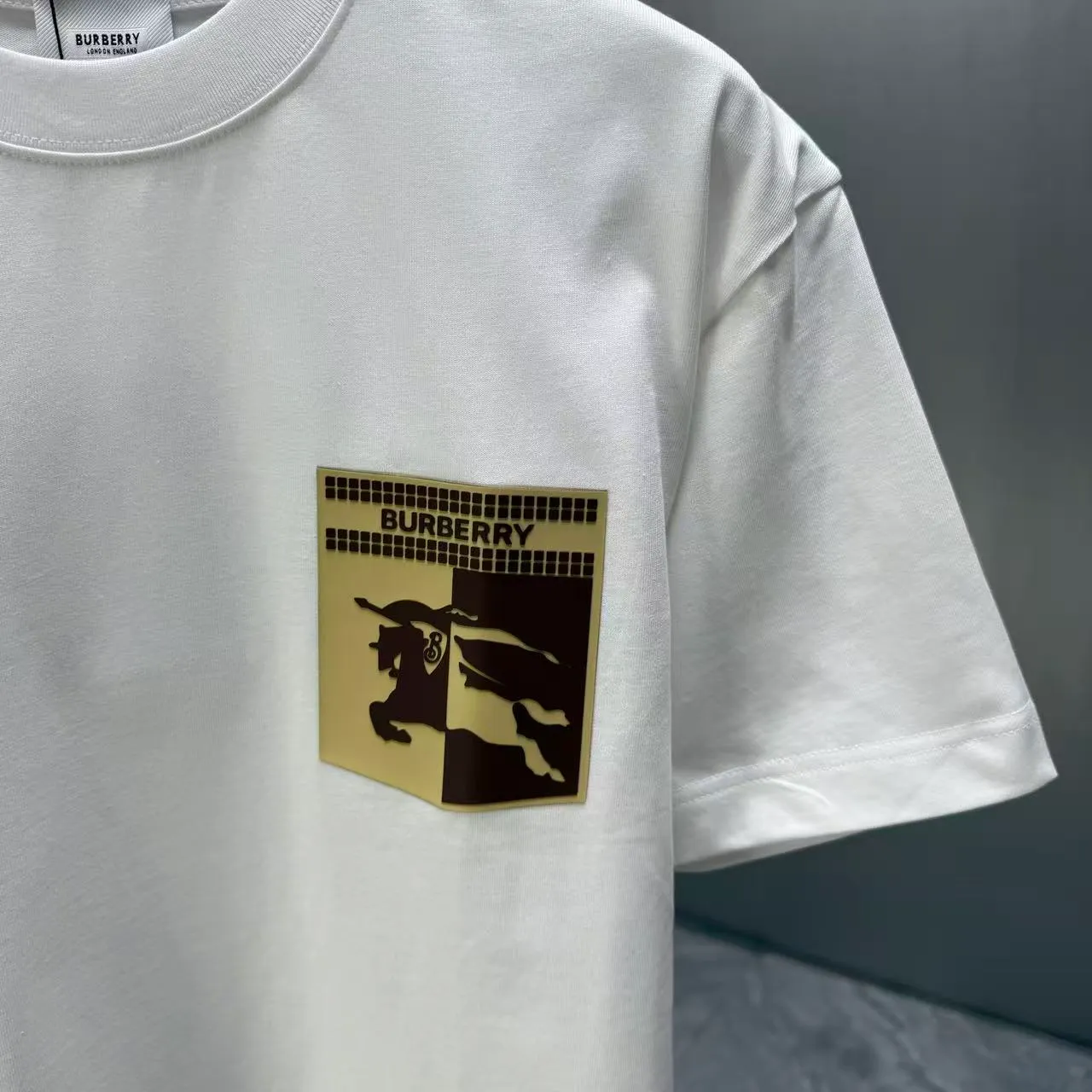 BURBE* * 2026 New Arrival T logo ：Black White Dark Blue Sizes：S M L XL XXL